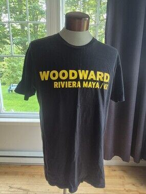 5/$50 Woodward Riviera Maya Black Graphic T-Shirt